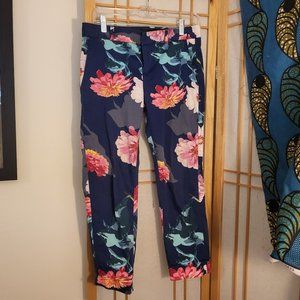 Banana Republic - Avery Pant, 2P, Blue with floral print. Used, Excellent Cond.